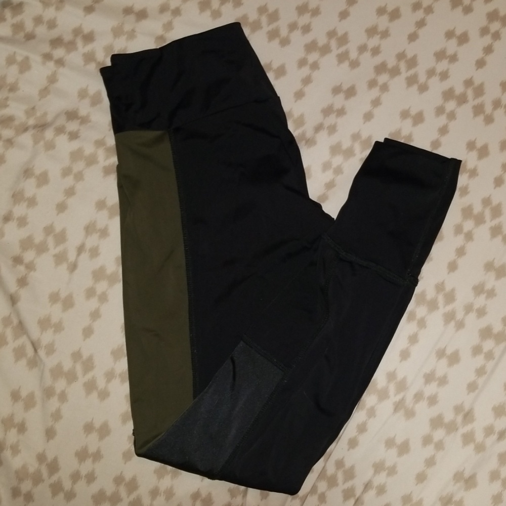 Onzie Leggings